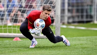 Bild: Harry Langer/dpa
Augsburgs Torwart Finn Dahmen hat den Sprung in die Nationalmannschaft geschafft.