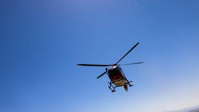 Bild: Philipp von Ditfurth/dpa
Eine Radfahrerin ist in Oberbayern verunglückt und mit dem Hubschrauber in eine Klinik geflogen worden. (Symbolbild)