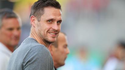 Bild: Christoph Reichwein/dpa
Der BVB präsentiert den nächsten Neuzugang von Sportdirektor Kehl. (Archivbild)
