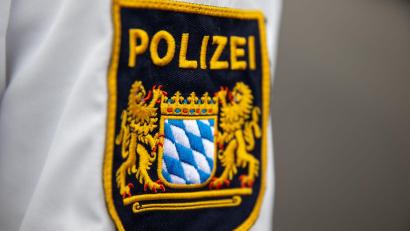 Symbolbild: Silas Stein/dpa
Die Polizei ermittelt nach der Beschädigung eines Autos in Ursulapoppenricht.