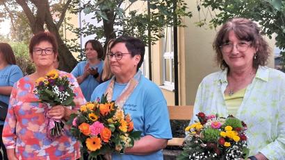 Bild: whü
Die beim Sommerfest geehrten Mitarbeiterinnen (von links): Christa Philipp, Claudia Hübner und Andrea Zettl.
