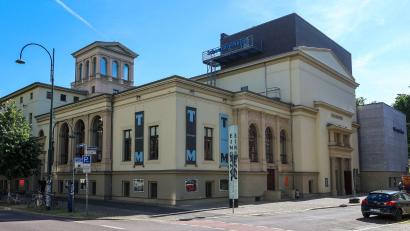 Bild: Peter Gercke/dpa-Zentralbild/dpa
Das Theater Magdeburg liegt in einer Kritikerumfrage diesmal vorn. (Archivbild)