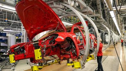 Symbolbild: Jan Woitas/dpa-Zentralbild/dpa
Die deutsche Autoindustrie ist auf dem absteigenden Ast. Das verdeutlicht auch die aktuelle Entwicklung bei beim Oberpfälzer Zulieferer Grammer.