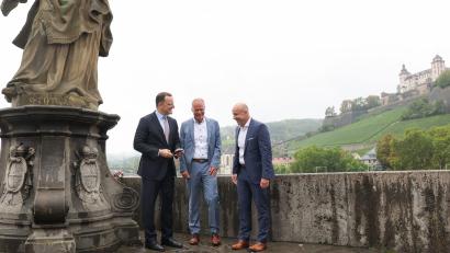 Bild: Daniel Karmann/dpa
Klausur der Fraktionsvorstände CDU/CSU und SPD