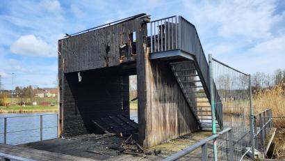 Archivbild: rti
Der Storchenpavillon im Fischhofpark in Tirschenreuth ist im April fast vollständig zerstört worden.
