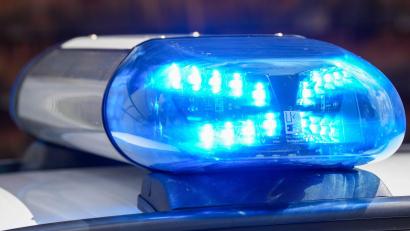 Symbolbild: Soeren Stache/dpa
Die Polizei ermittelt gegen eine Schülerin aus Oberviechtach wegen Unterschlagung,