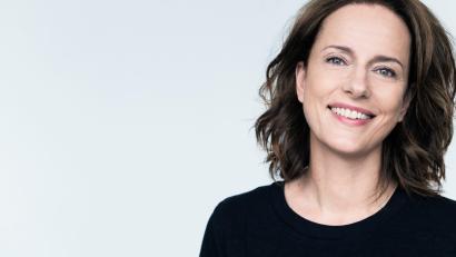 Bild: Mathias Bothor/exb
Die Schauspielerin Claudia Michelsen liest Texte rund um Weihnachten in Regensburg.