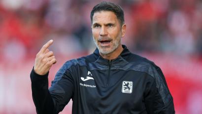 Bild: Christoph Reichwein/dpa
Patrick Glöckner und der TSV 1860 München empfangen den VfB Stuttgart II. (Archivbild)