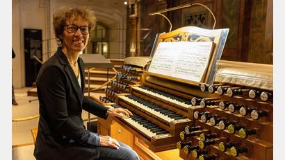 Bild: Reinhard Kriechbaum/exb
Judith Trifellner-Spalt spielt ein Orgelkonzert in Waldsassen.