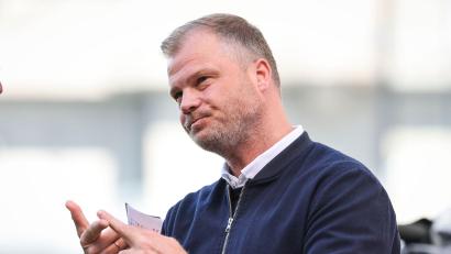 Bild: Christian Charisius/dpa
Ist auf dem Transfermarkt fündig geworden: Stuttgarts Sportvorstand Fabian Wohlgemuth. (Archvibild)