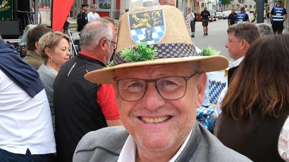 Archivbild: Hirsch
Oberbürgermeister Andreas Feller mit Bürgerfesthut.