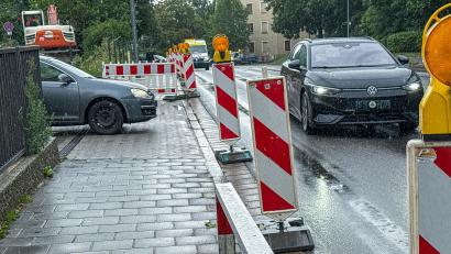 Bild: Stephan Huber
Die Stadt Amberg weist darauf hin, dass die rechte Fahrspur des Kaiser-Wilhelm-Rings vom großen Kreisverkehr her gesehen entlang des ehemaligen Postgebäudes voraussichtlich von Dienstag, 22. Juli, bis Freitag, 7. November, gesperrt wird.