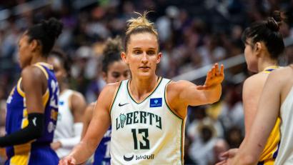 Bild: Maximilian Haupt/dpa
Leonie Fiebich ist mit dem Titelverteidiger New York Liberty sicher in den WNBA-Playoffs.