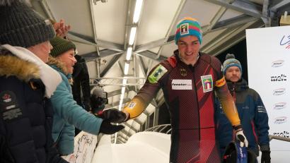 Bild: Roman Koksarov/dpa
Anschieber Simon Wulff ist für 21 Monate gesperrt worden.