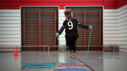 Bild: Soeren Stache/dpa
Viele Kinder bewegen sich zu wenig (Archivbild).