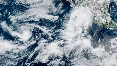 Bild: Uncredited/NOAA/AP/dpa
„Lorena“ zieht auf die Westküste von Mexiko zu.