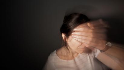 Bild: Oliver Killig/dpa-Zentralbild/dpa-tmn
Jede zweite Migräne-Patientin hat zu Beginn der Wechseljahre stärkere Beschwerden. (Symbolbild)