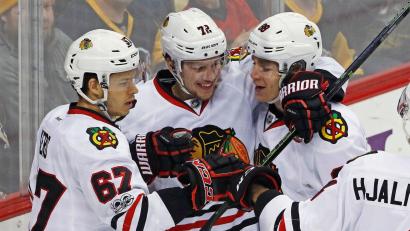 Bild: picture alliance / Gene J. Puskar/AP/dpa
Tanner Kero (l) spielte einst in der NHL für die Chicago Blackhawks