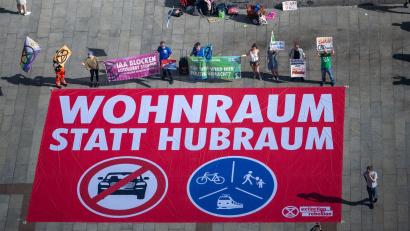 Bild: Leonie Asendorpf/dpa
Die IAA hat noch gar nicht begonnen - die Proteste dagegen aber schon.