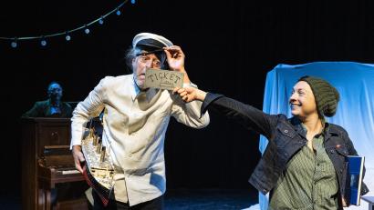 Bild: Rudi Ott
Das Mummpitz-Kindertheater aus Nürnberg (hier eine Aufnahme aus dem Stück "Freddie und die ganze Katastrophe") kommt nach Grafenwöhr und erfreut Kinder ab vier Jahren mit dem Stück "Baby Dronte".