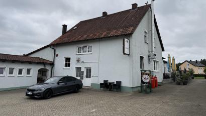 Bild: nza
Die Thumsenreuther Schützen sind auf der Suche nach einem neuen Pächter für ihr Vereinsheim. Laut Vorsitzendem Horst Bauer sei das heute "deutlich schlechter als vor fünf Jahren".