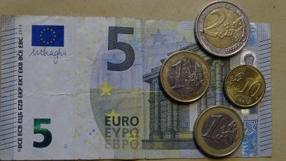 Bild: Houschka 
Neun Euro und zehn Cent: Mit diesem Betrag und einer gerechten Strafe für einen Mann, der den deutschen Staat mutmaßlich betrogen hat, soll sich jetzt das Bayerische Oberste Landesgericht befassen.