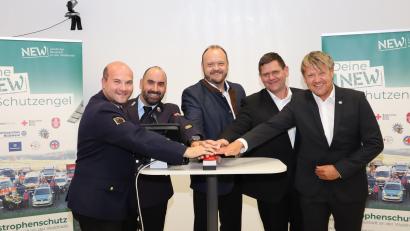 Bild: Kreisbrandmeister Alexander Kleber, Kreisbrandinspektion
Die neue Kreiseinsatzzentrale (KEZ) des Landkreises Neustadt an der Waldnaab wird feierlich in Betrieb. genommen.