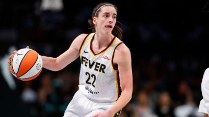 Bild: Noah K. Murray/AP/dpa
Die WNBA-Saison ist für Caitlin Clark beendet.