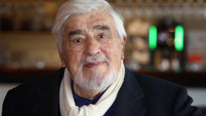 Bild: Karl-Josef Hildenbrand/dpa
Mario Adorf hat heute Geburtstag. Er wird 95 Jahre alt. (Archivfoto)