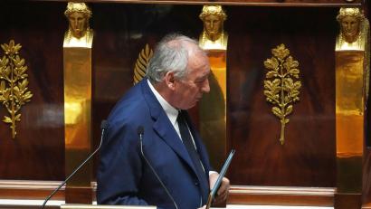 Bild: Christophe Ena/AP/dpa
Der französische Premier Bayrou scheitert bei der Abstimmung in der Nationalversammlung.