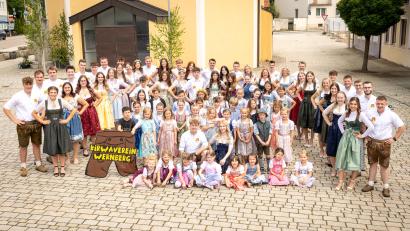 Bild: eRpunkt Fotografie/Kirwaverein Wernberg/exb
Die Kirwapaare und Kirwakinder sind bereit: Die 22. Wernberger Kirwa steht an.