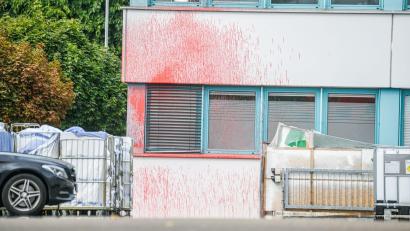 Bild: Jason Tschepljakow/dpa
Unterstützer der Hamas nennt Israals Botschafter die Täter.