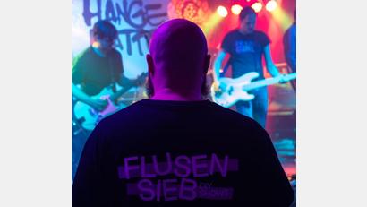 Bild: Michael Grädler/exb
Der Sulzbach-Rosenberger Verein "Flusensieb" setzt auf Konzerte im DIY-Stil.