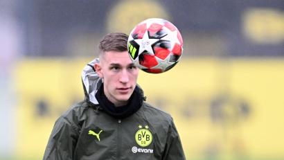 Bild: Federico Gambarini/dpa
Nico Schlotterbeck ist nach mehrmonatiger Verletzungspause ins BVB-Training zurückgekehrt. (Archivbild)