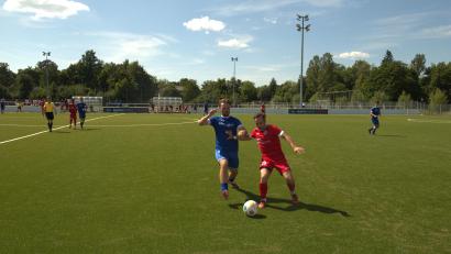 Archivbild: msh
Lukas Pavlicek (rechts) traf in Arnschwang zum zwischenzeitlichen 2:1 für den TSV Tännesberg.