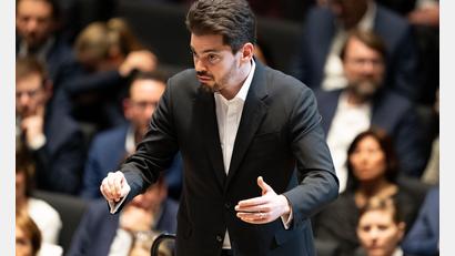 Bild: Sven Hoppe/dpa
Lahav Shani ist beim Festival nicht willkommen. (Archivbild)