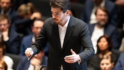 Bild: Sven Hoppe/dpa
Lahav Shani leitet auch das Israel Philharmonic Orchestra (Archiv).