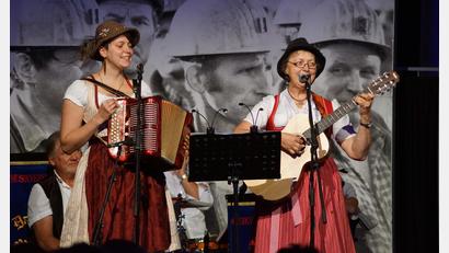 Bild: Brigitte Grüner/Bergbaumuseum Maffeischächte/exb
Die Koiserweiwer spielen auf bei "Maffei-Spezial".