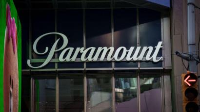 Bild: Michael Kappeler/dpa
Paramount plant Medienberichten zufolge ein Gebot für den größeren Rivalen Warner Bros. Discovery. (Archivbild)