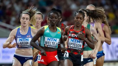 Bild: Sven Hoppe/dpa
Ein Start der Äthiopierin Diribe Welteji (vorne) bei der Leichtathletik-WM in Tokio ist offen. (Archivbild)