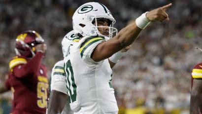 Bild: Matt Ludtke/AP/dpa
Packers-Quarterback Jordan Love darf jubeln.
