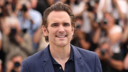 Bild: Vianney Le Caer/Invision/AP/dpa
Matt Dillon reagiert überrascht auf Komplimente zu seinem Äußeren. (Archivbild)