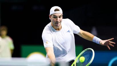 Bild: Frank Molter/dpa
Jan-Lennard Struff bewies in seinem Match gegen Yoshihito Nishioka Nervenstärke. (Archivbild)