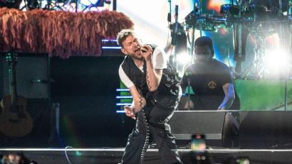 Bild: Amy Harris/Invision/AP/dpa
Hinter der Comic-Band Gorillaz verbergen sich der Blur-Sänger Damon Albarn und andere Künstler. (Archivbild)