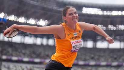 Bild: Michael Kappeler/dpa
Marike Steinacker war nach der Qualifikation fassungslos.