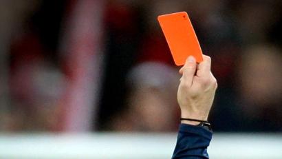 Bild: Patrick Seeger/dpa
Im bayerischen Amateurfußball liegen die Zahlen zu Gewalt- und Diskriminierungsfällen auf einem konstanten Niveau. (Symbolbild)