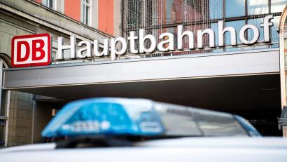 Bild: Matthias Balk/dpa
Ein Bundespolizist ist am Münchner Hauptbahnhof von einem jungen Mann gebissen worden. (Symbolfoto)