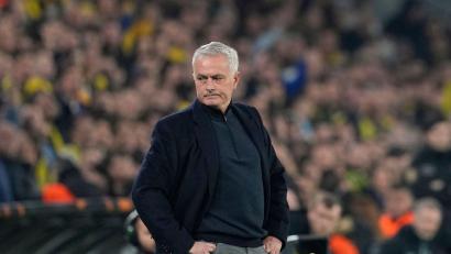 Bild: Khalil Hamra/AP/dpa
José Mourinho steht vor einer Rückkehr zu Benfica.