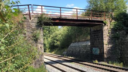 Bild: Gemeinde Neusorg/Peter König/exb
Die marode Brücke bei Wernersreuth war Thema in der Gemeinderatssitzung in Neusorg. Wie bekannt wurde, bleibt das abbruchreife Bauwerk für immer geschlossen