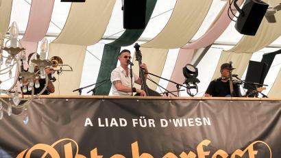 Bild: Britta Schultejans/dpa
Das Gewinnerlied heißt „Bierdringa“.